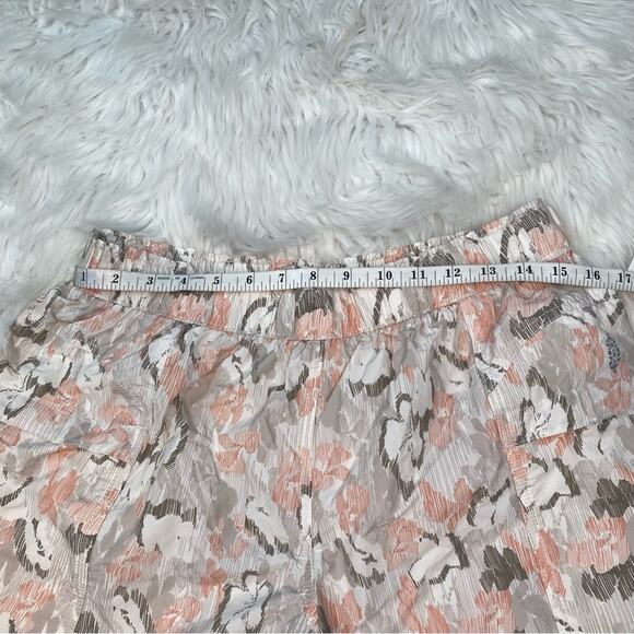 Free People Movement Women's In the Wild Printed Shorts Ivory Combo Size M NWT - Picture 13 of 13